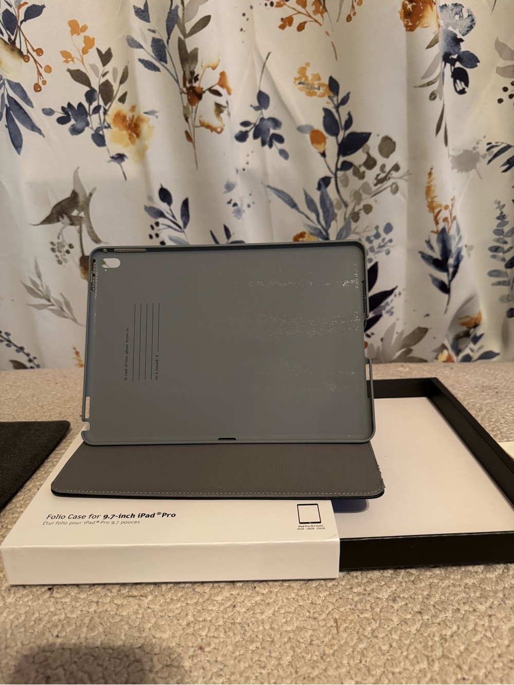 I pad pro 9.7-inch Tablet Folio Case - Gray Moleskine NEW